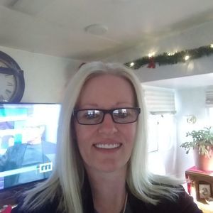 Meet your Posher, Peggy